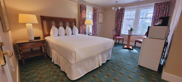Butterfly Grove Inn image 28